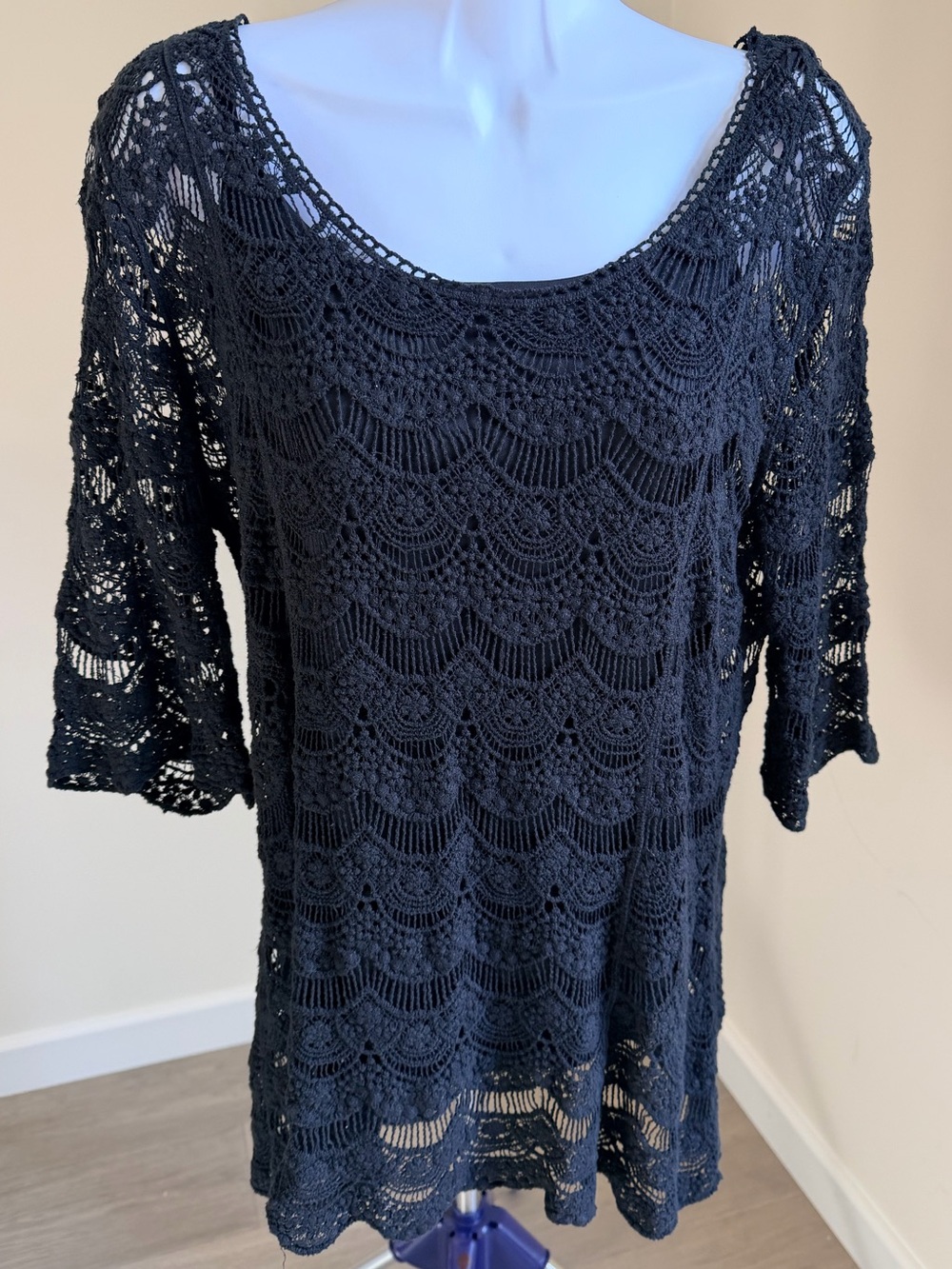Soft Surroundings Black Crochet Scoop Neck Top with Camisole M.